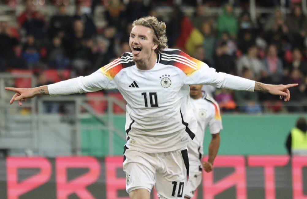 德国队碾压瑞典队，马龙状态火热的简单介绍