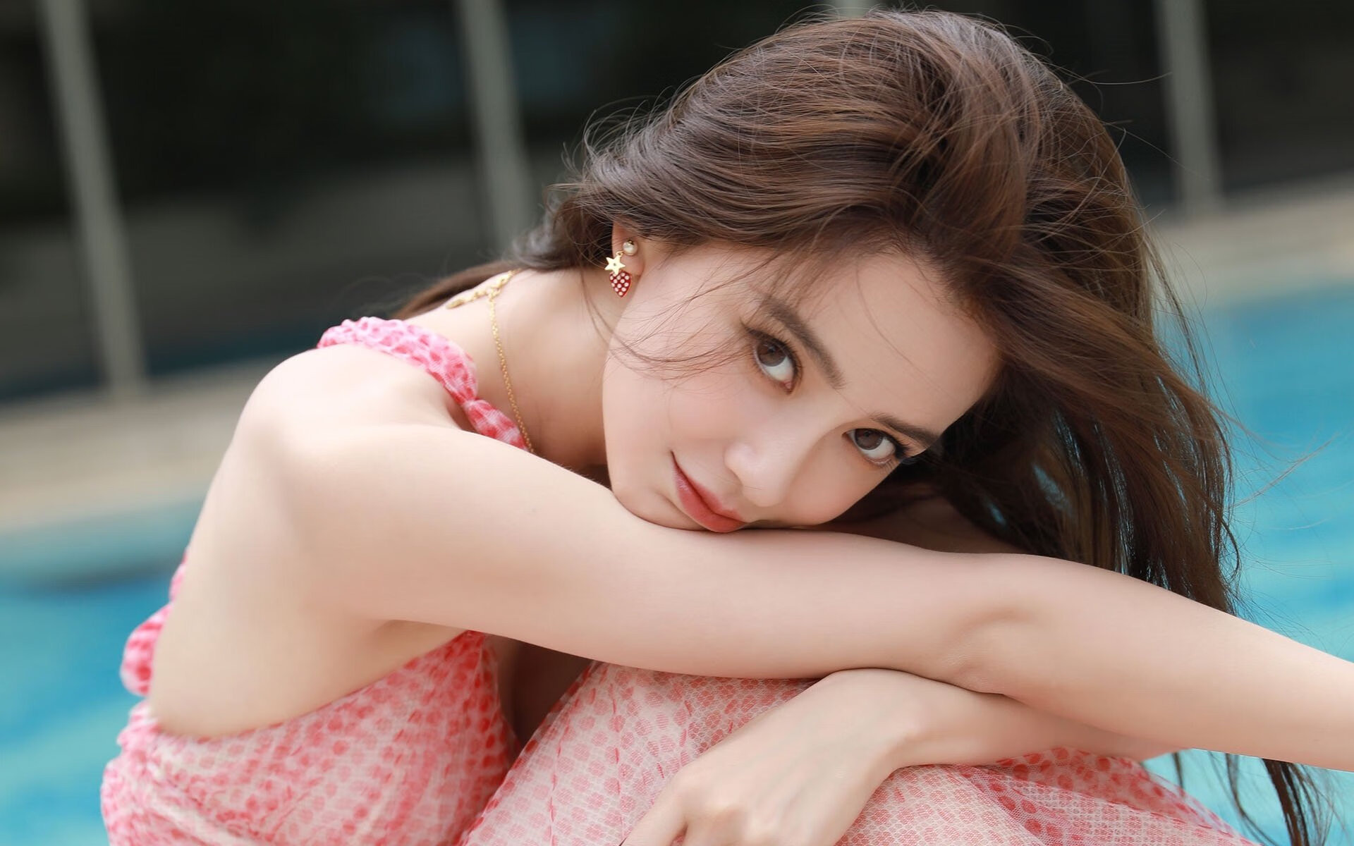 穿越疆界的较量，拉梅洛·鲍尔掌控全场，篮网连续得分狂潮压制辽宁