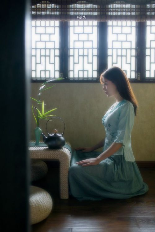 贝林厄姆的突破与厄瓜多尔的铁壁，新秩序下个人闪耀与战术绞杀的对抗