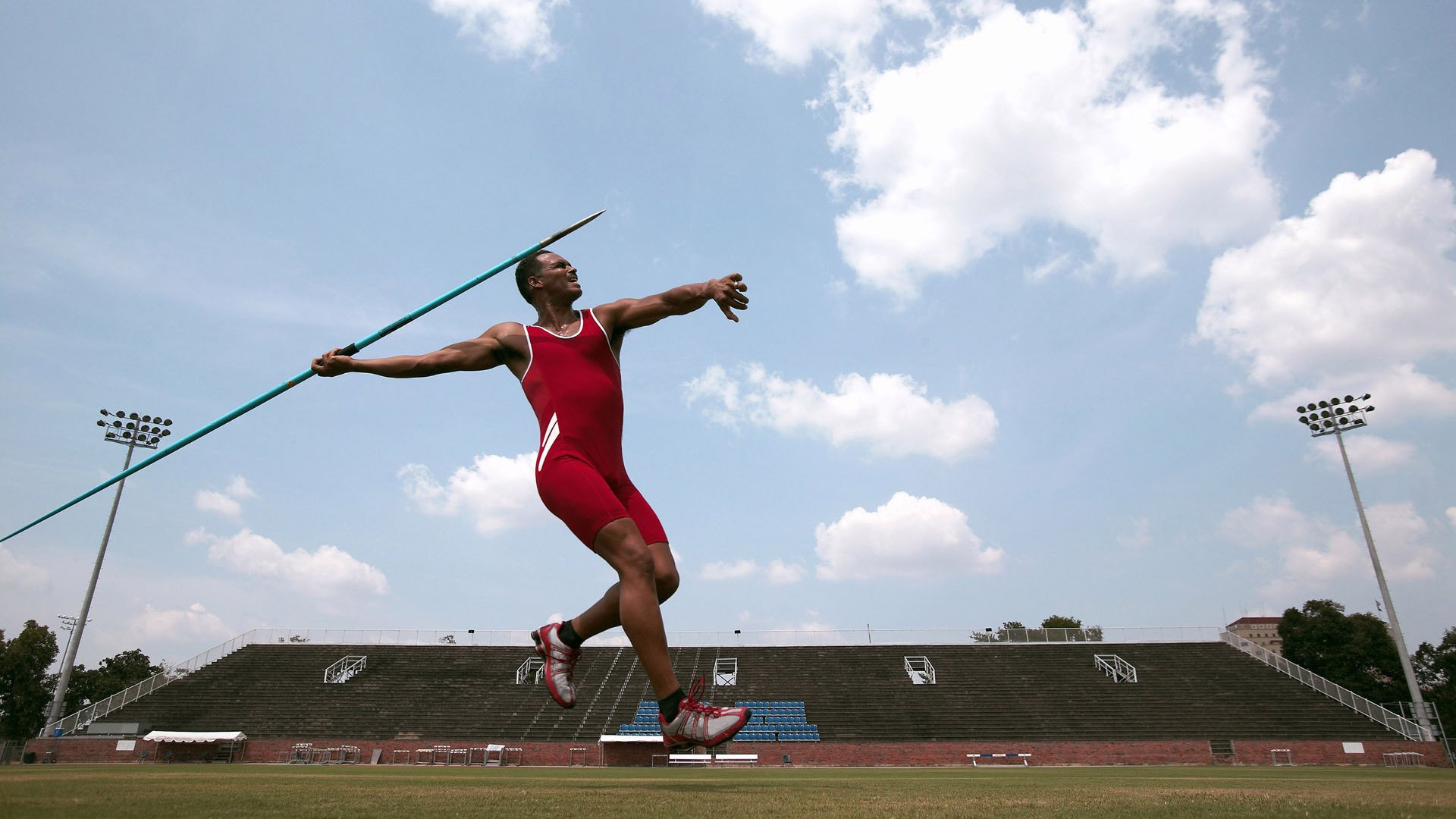 克莱·汤普森，血之左膝与神圣右腿