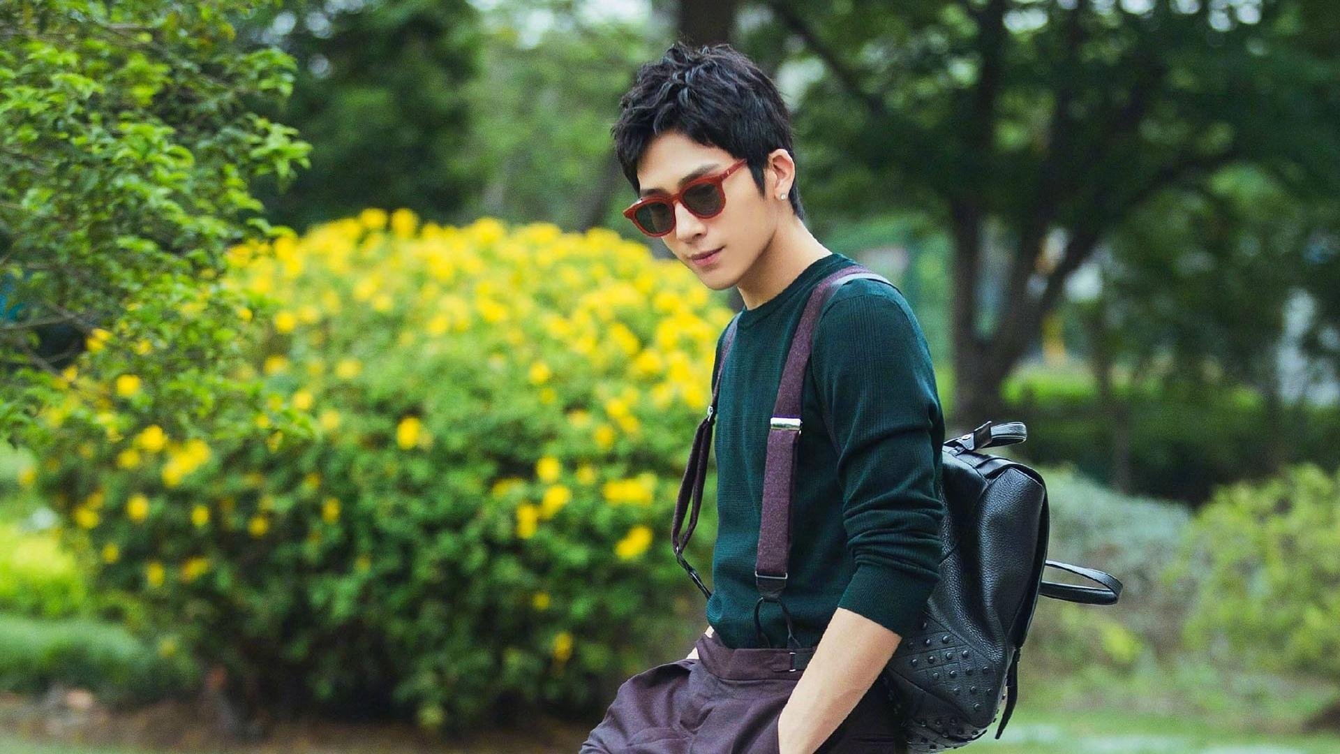 两个平行世界的同一剧本，当尼克斯一波带走雷霆，浓眉在诺坎普接管比赛