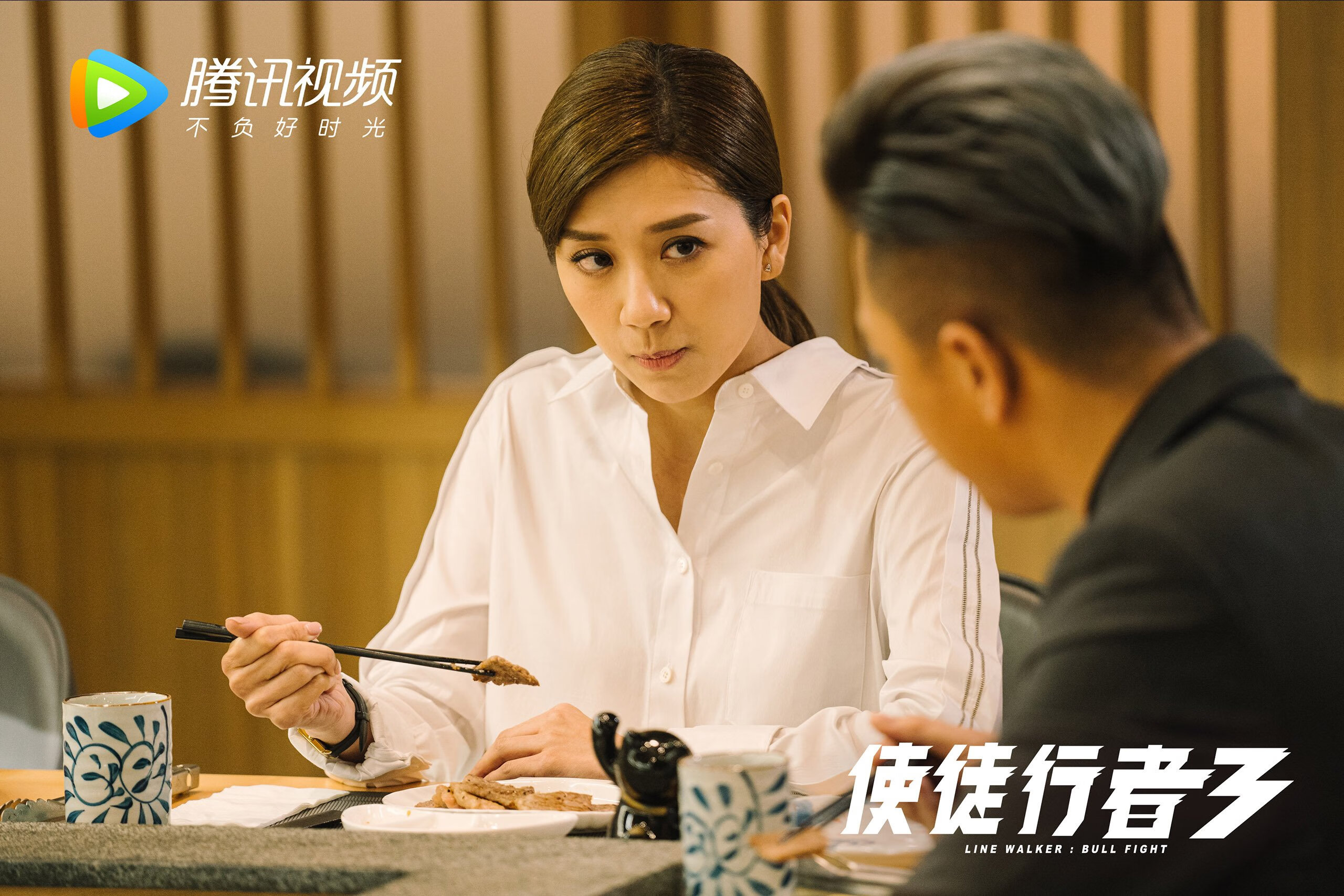 爱德华兹一剑封喉定乾坤,上海男篮客场力擒篮网