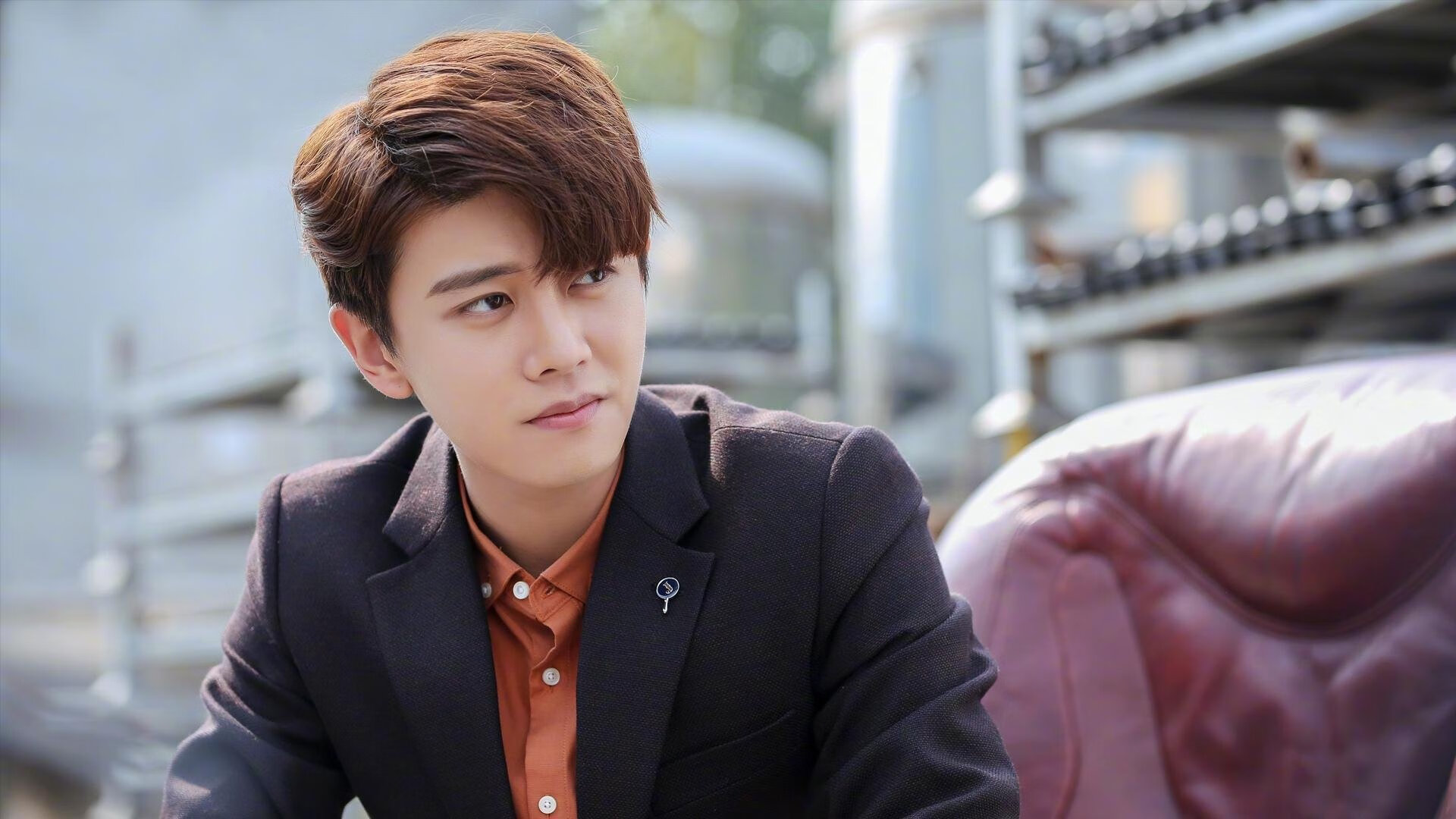 足球焦点之战，西甲国家德比与切尔西粉碎利物浦的战术共鸣