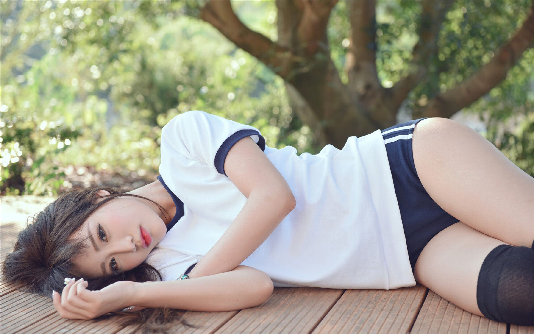 跨界抢镜！内马尔空降NBA季后赛之夜，足球巨星如何成为篮球焦点？